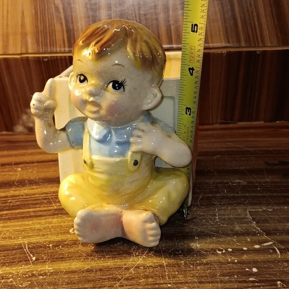 Vintage mcm Rubens baby planter